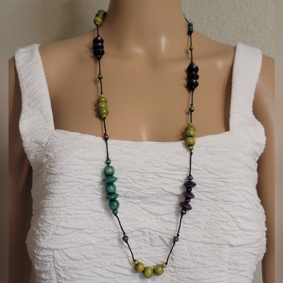 Bundle, Fashion Necklace - Picture 6 of 7